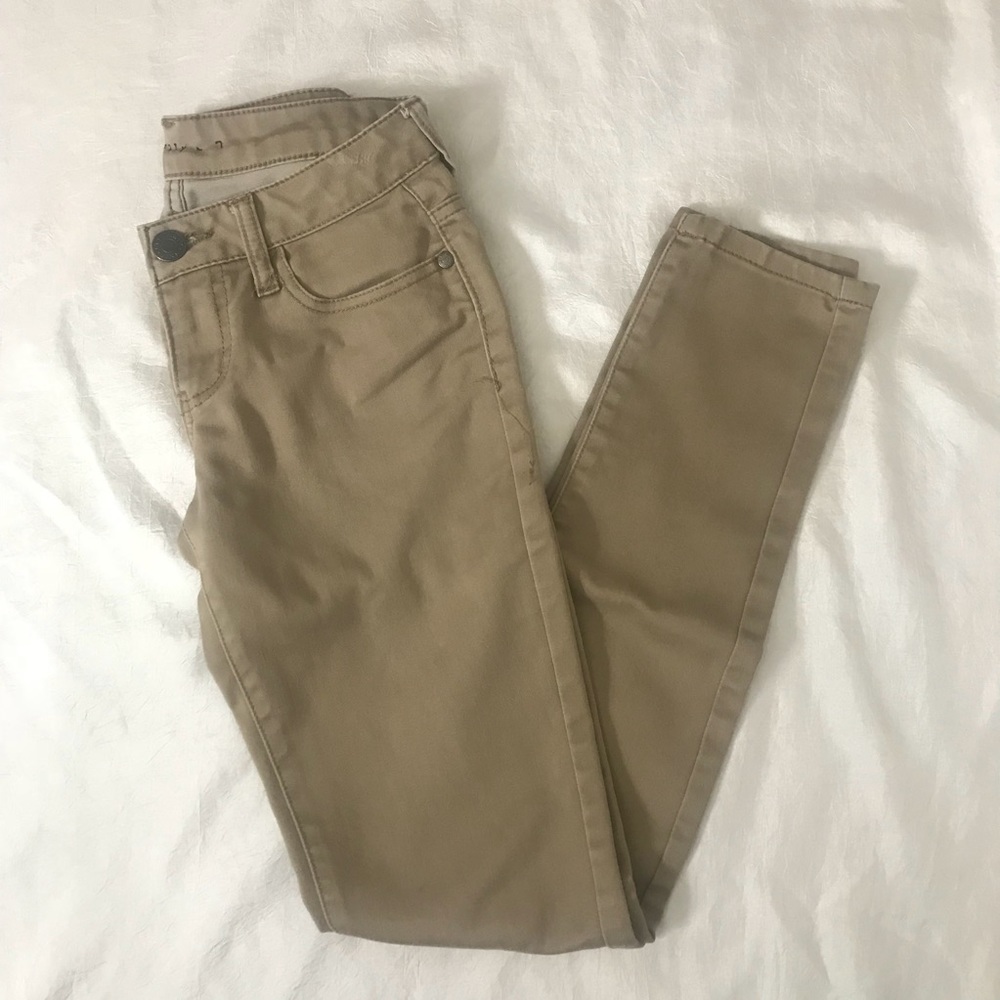 Tan skinny jeans